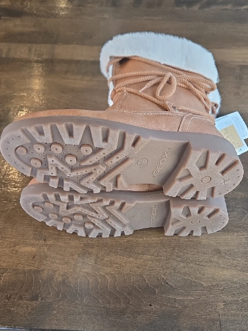 Geox Size 6 Women’s NEW Tan Waterproof Leather Winter Boots with White Faux-Fur - Picture 4 of 10